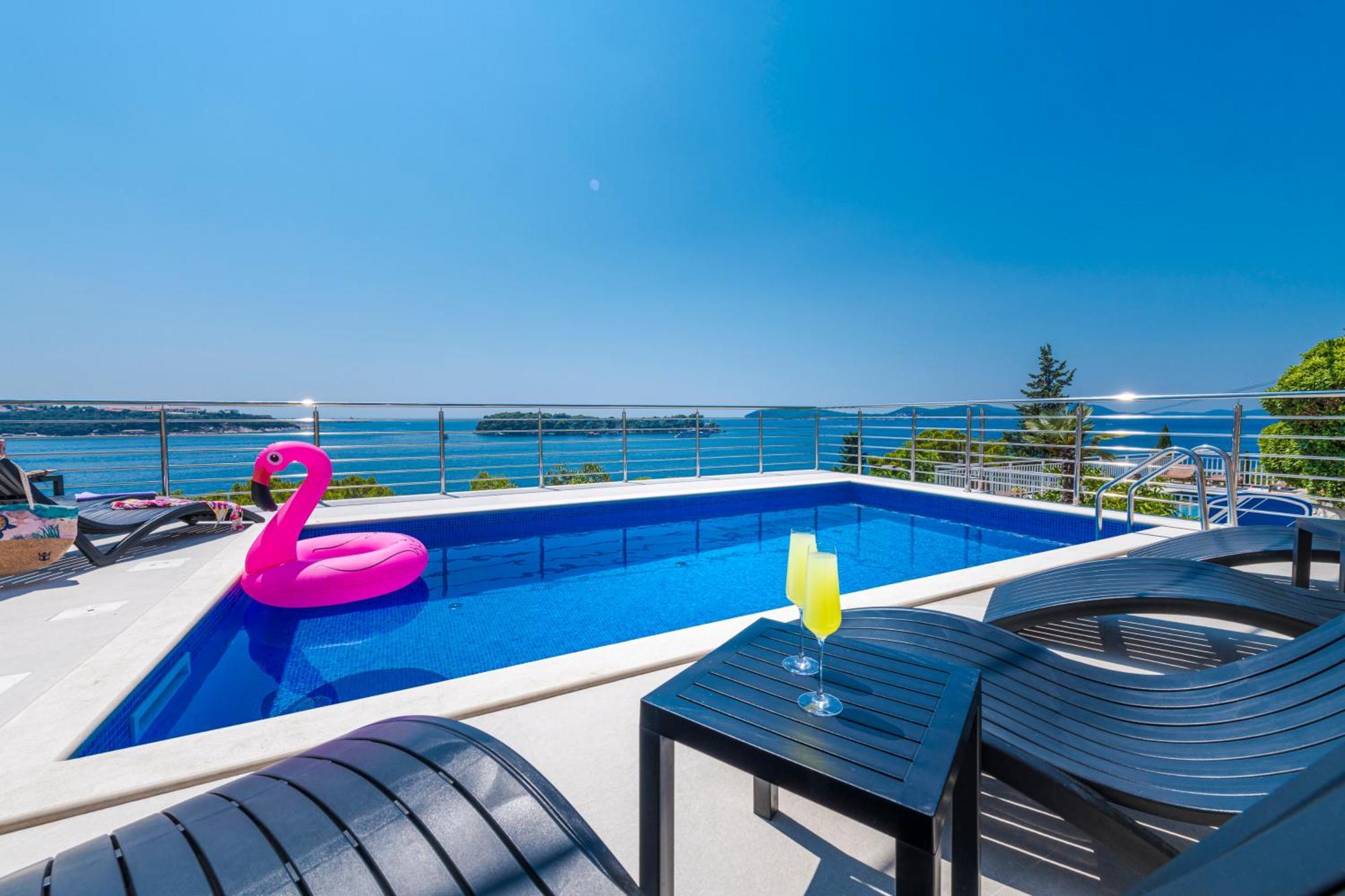 Pool Deck Comfort * Ragusa
